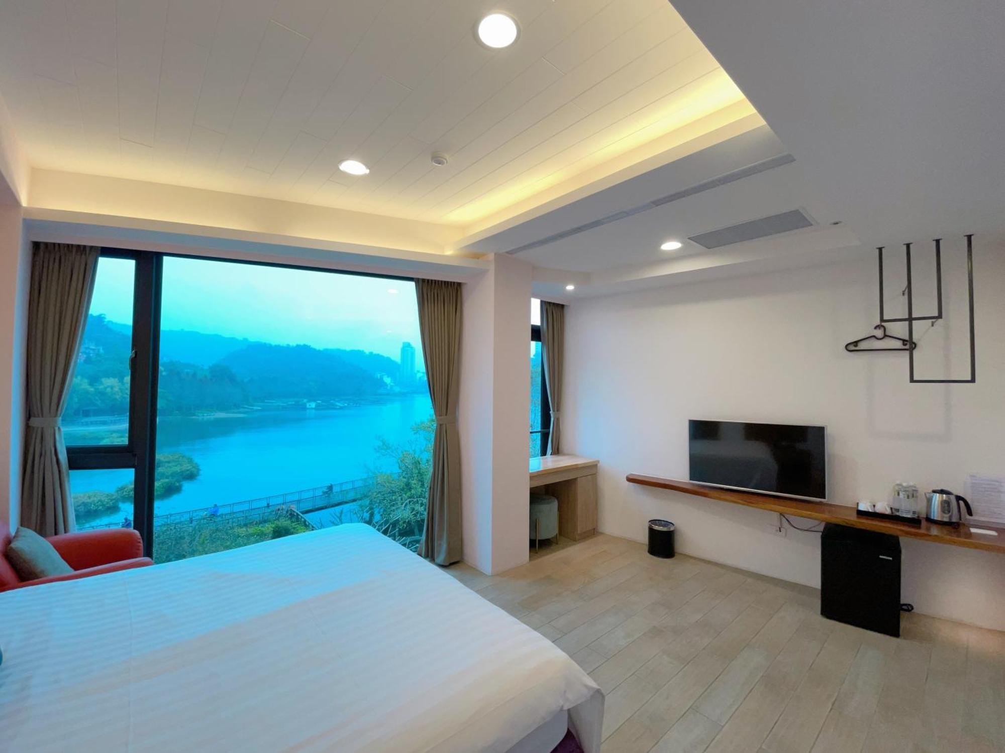 Zhaohong Homestay Yuchi Exteriör bild