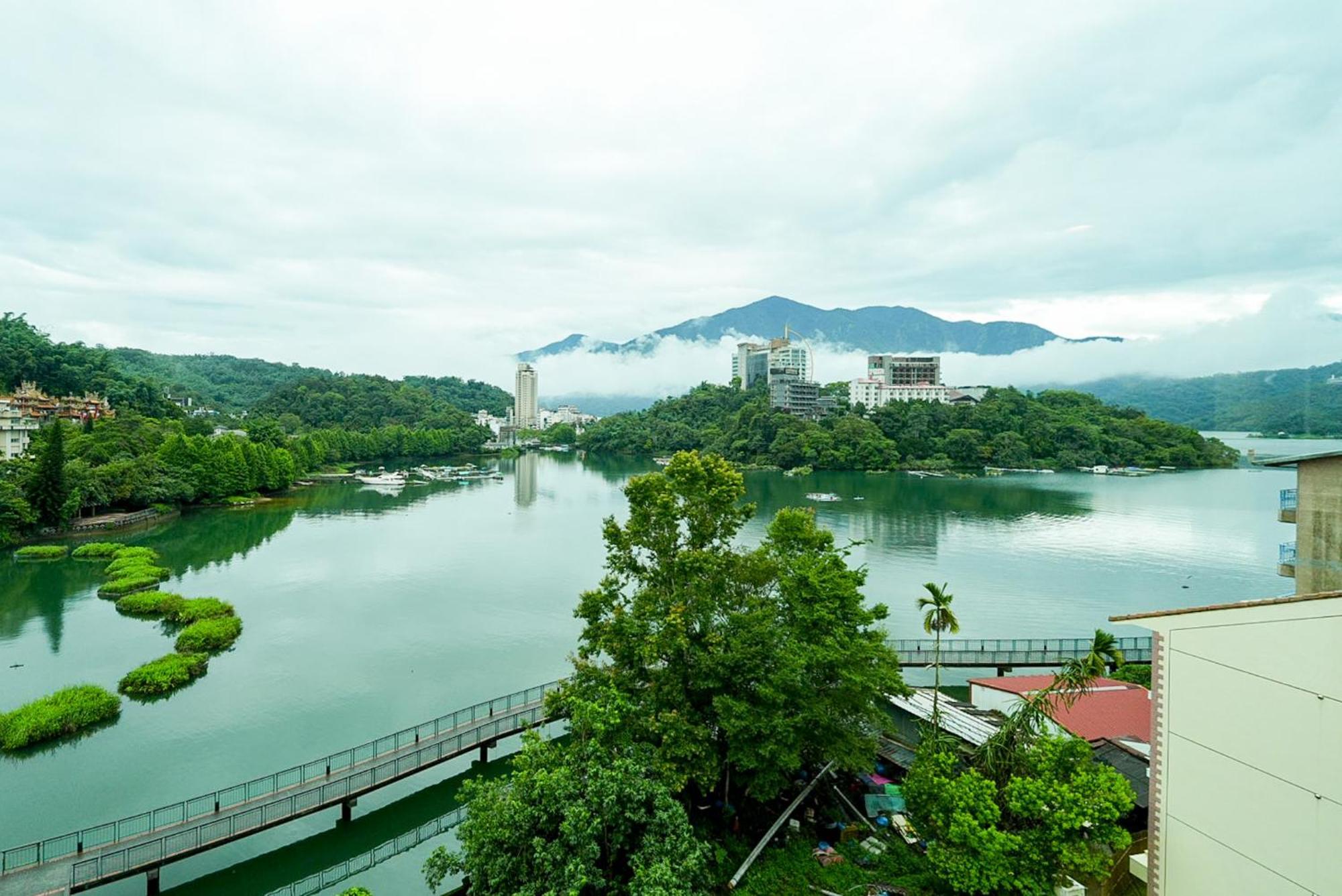 Zhaohong Homestay Yuchi Exteriör bild